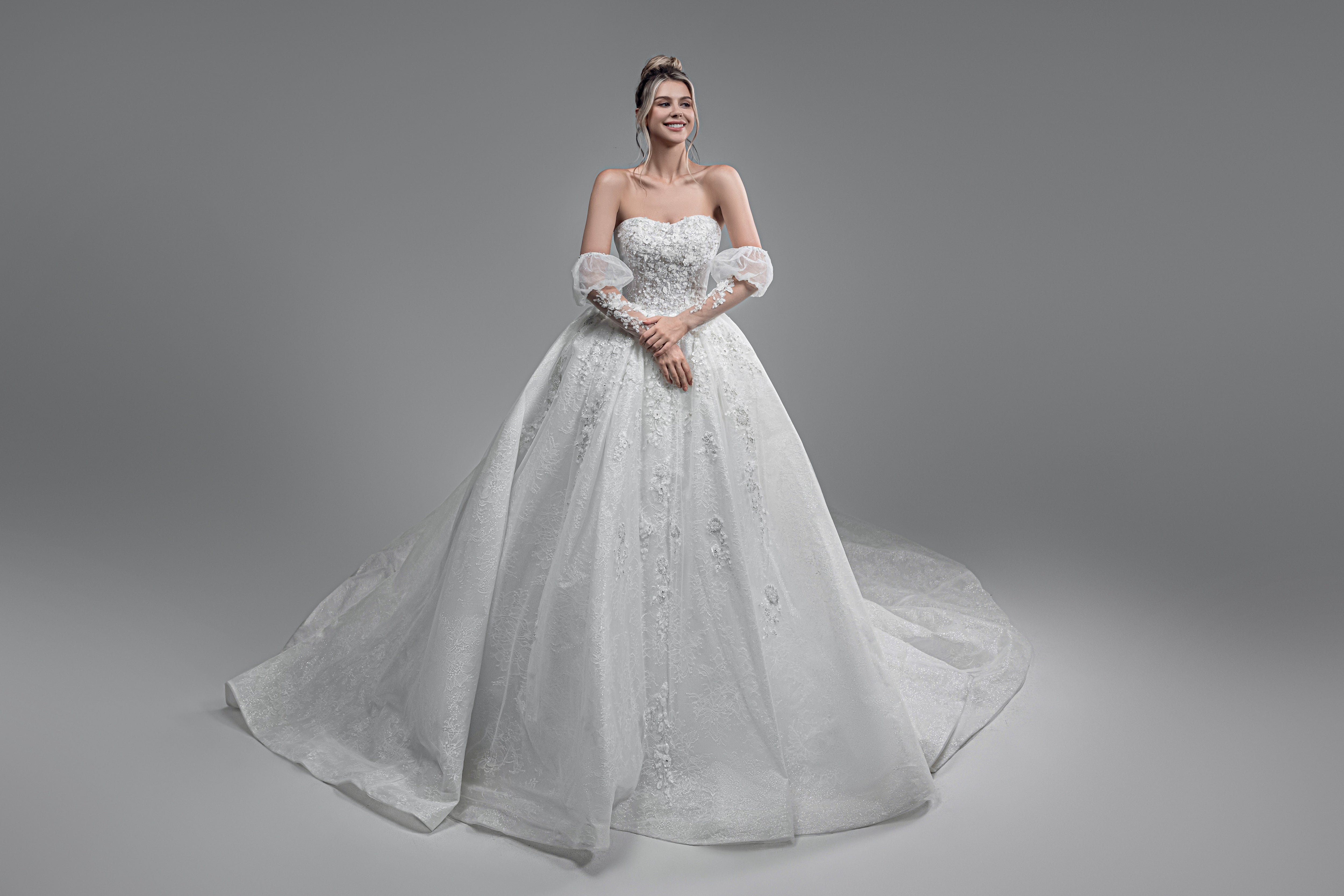 Magnolia Couture Wedding Dress Magnolia Couture: Nemesia