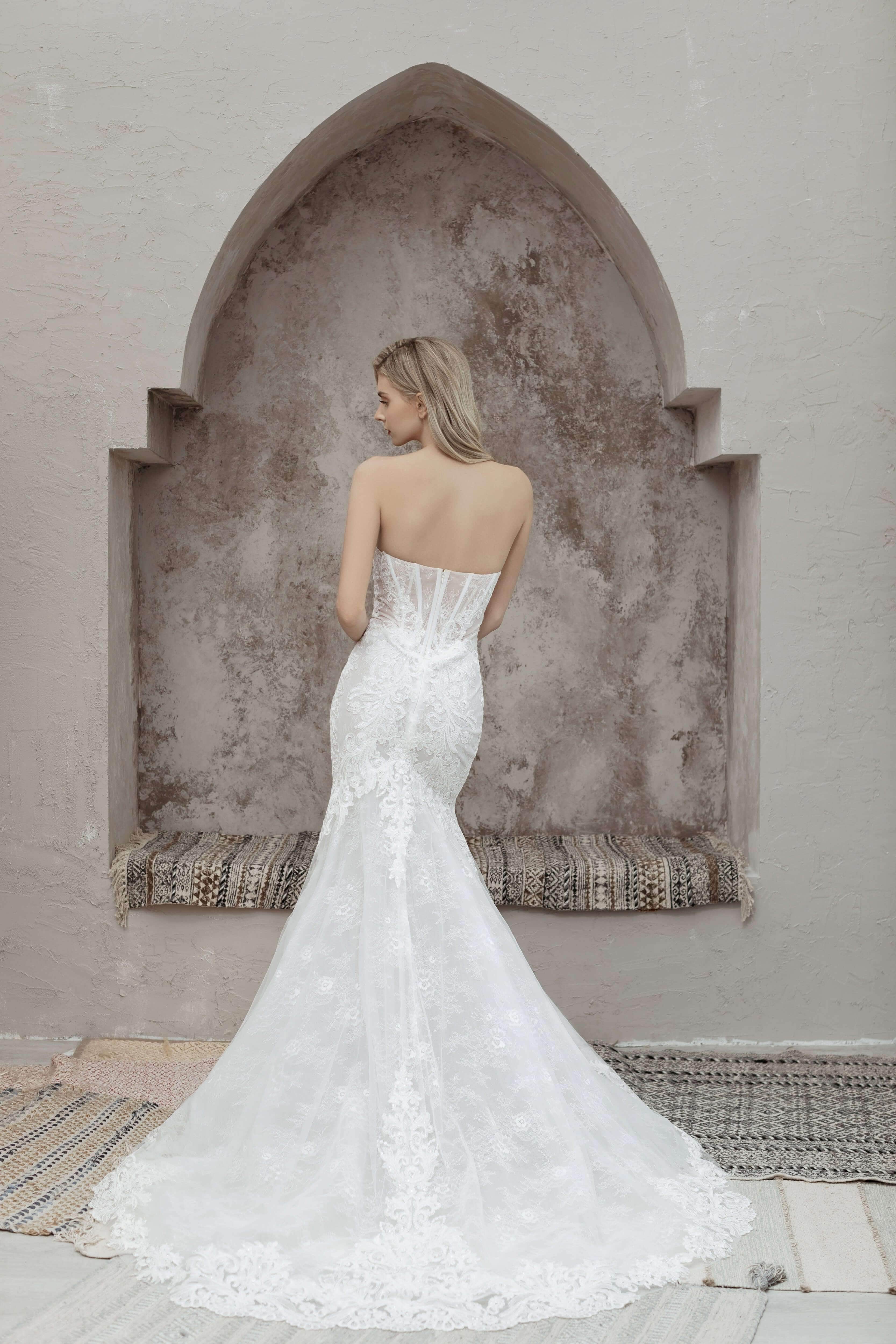Magnolia Wedding Dress Magnolia White: Aubreita