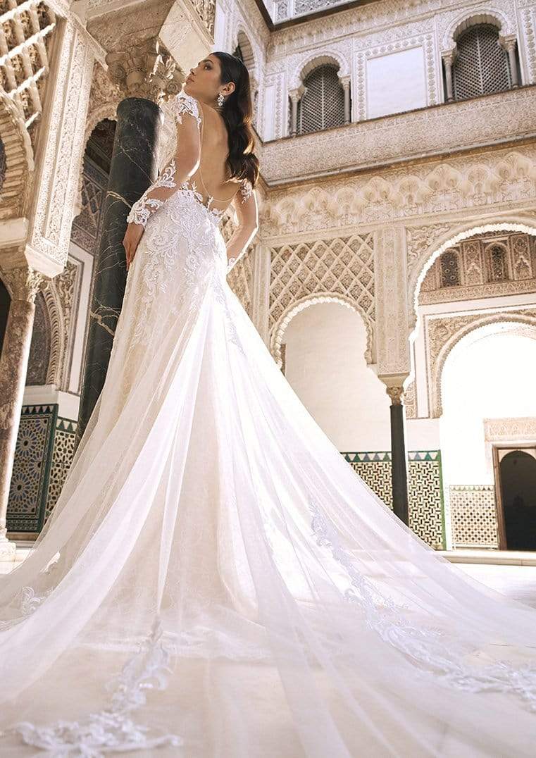 Pronovias Privee Wedding Dress Pronovias Privee: Alkatif