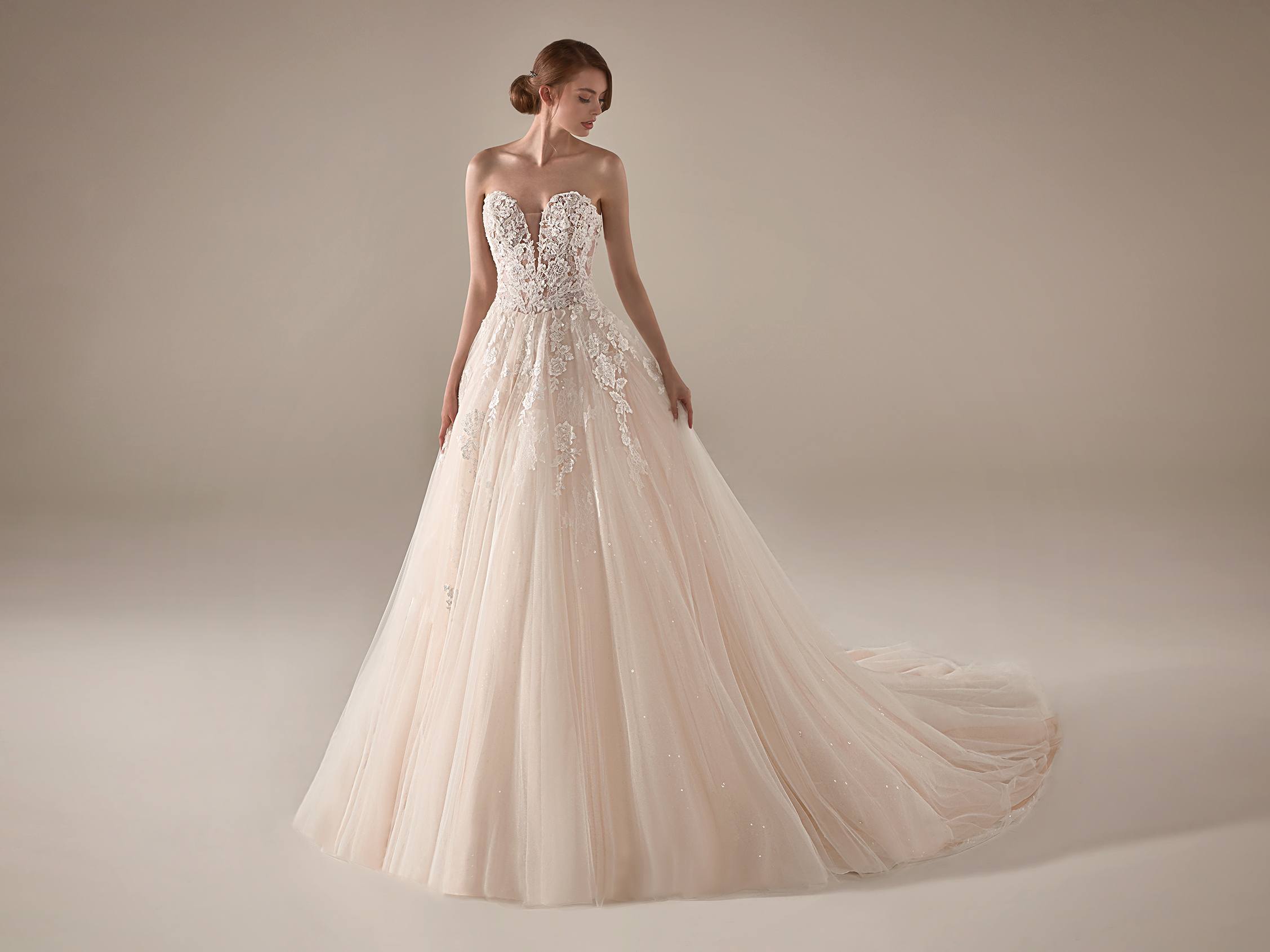 Pronovias 2025 privee 2020