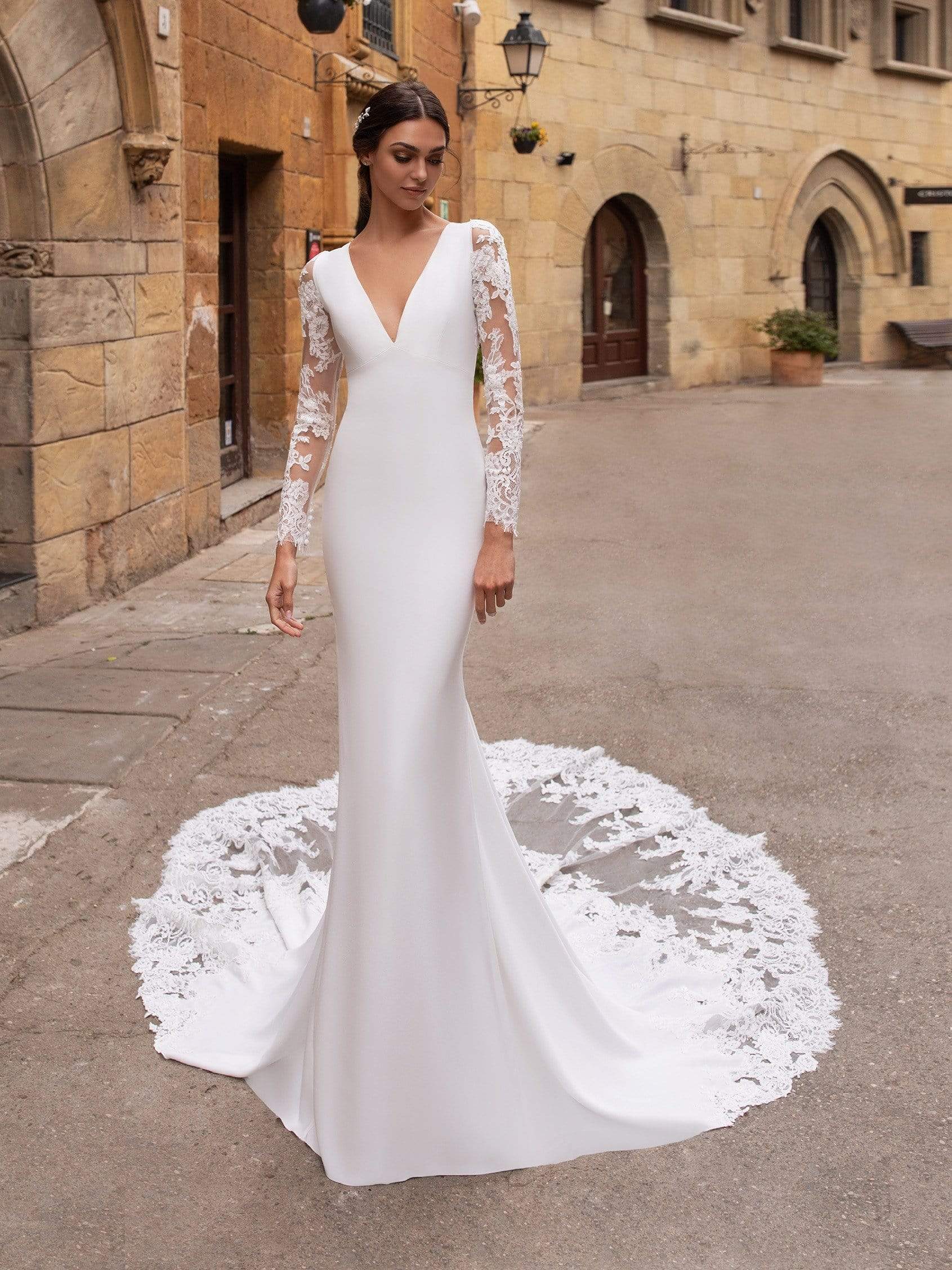 Pronovias Wedding Dress Pronovias: Aubrite