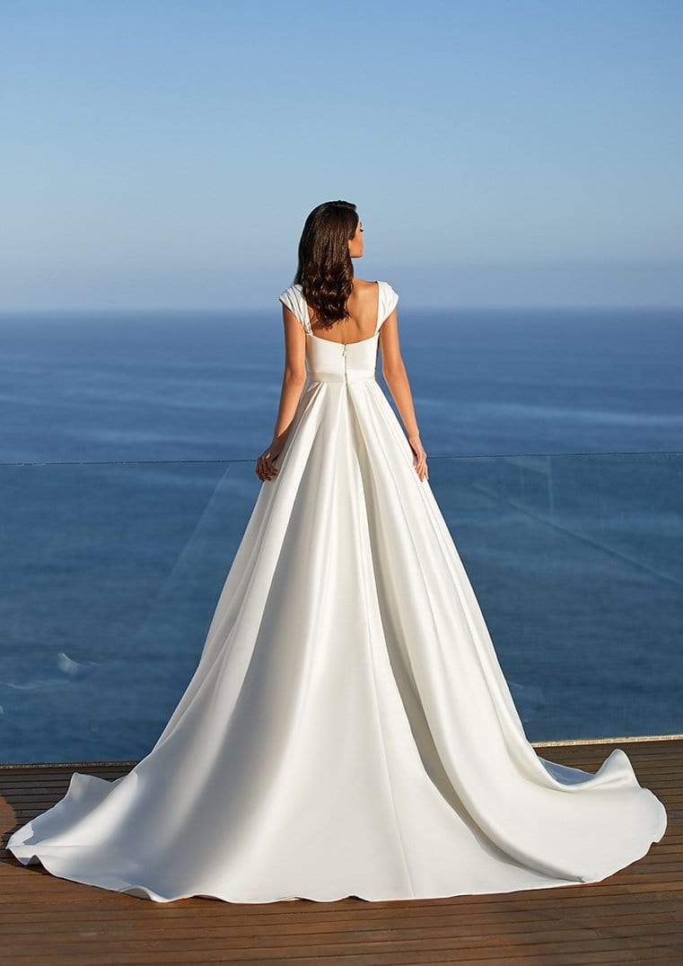 Pronovias Wedding Dress Pronovias: Dominique