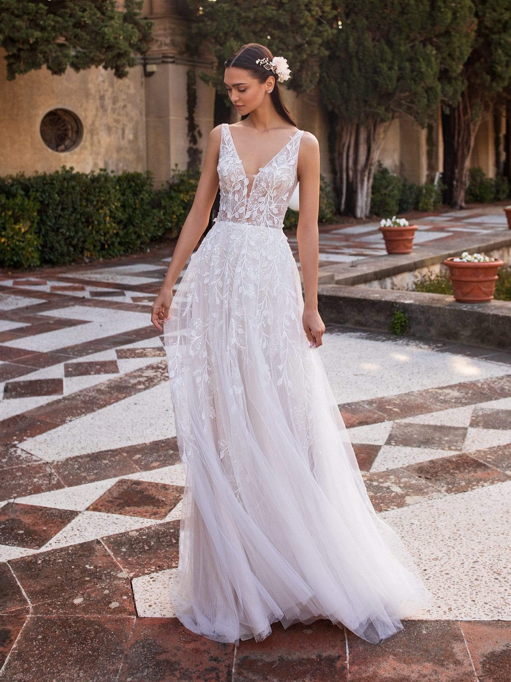 Pronovias Balira Wedding Dress