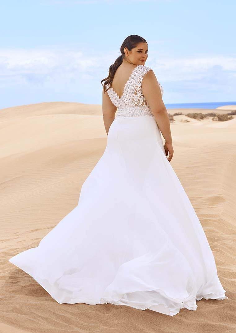 Pronovias Wedding Dress Pronovias: Murdo