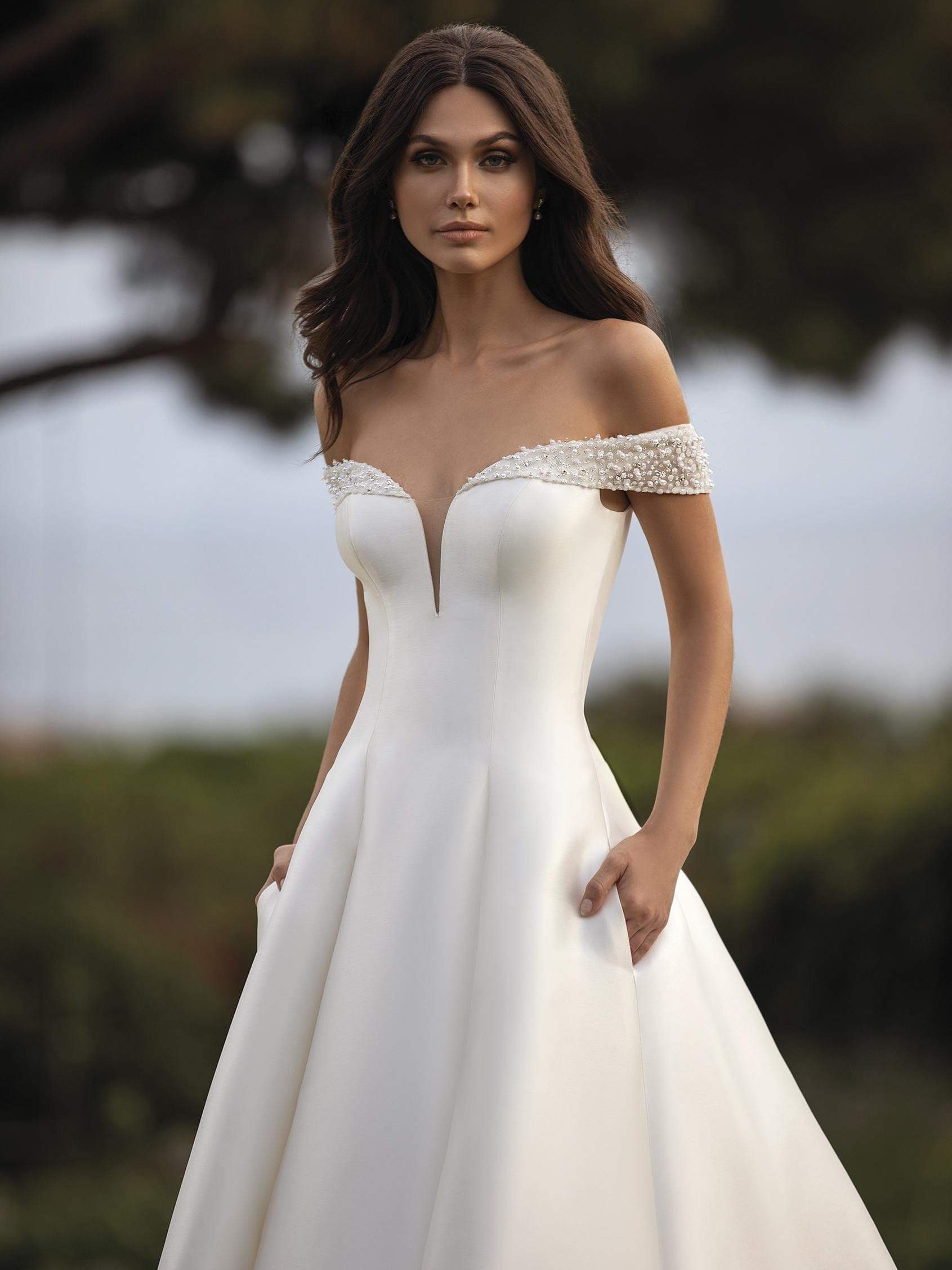 Pronovias Wedding Dress Pronovias: Rea