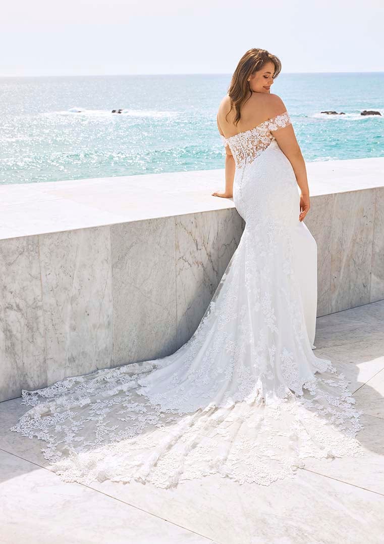 Pronovias: Syrinx