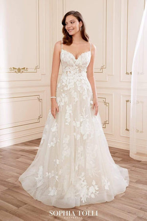 Sophia Tolli: Y22051 - Nikita