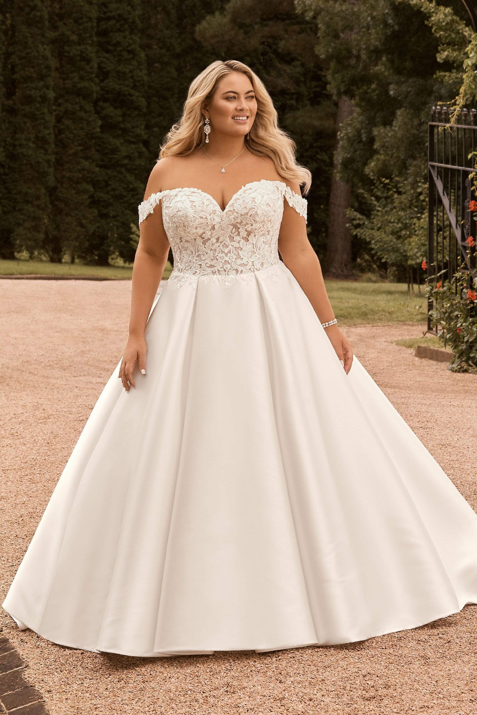 Sophia Tolli Wedding Dress Sophia Tolli: Y22182 - Sabrina